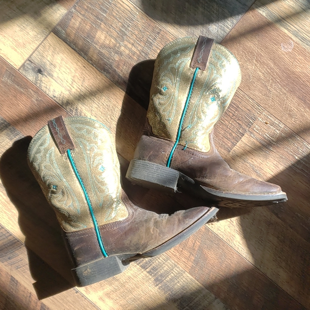 Girls Ariat boots